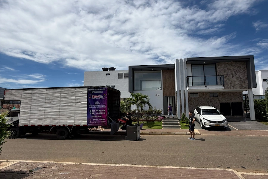 una mudanza empresarial de enviexpress cucuta imagen